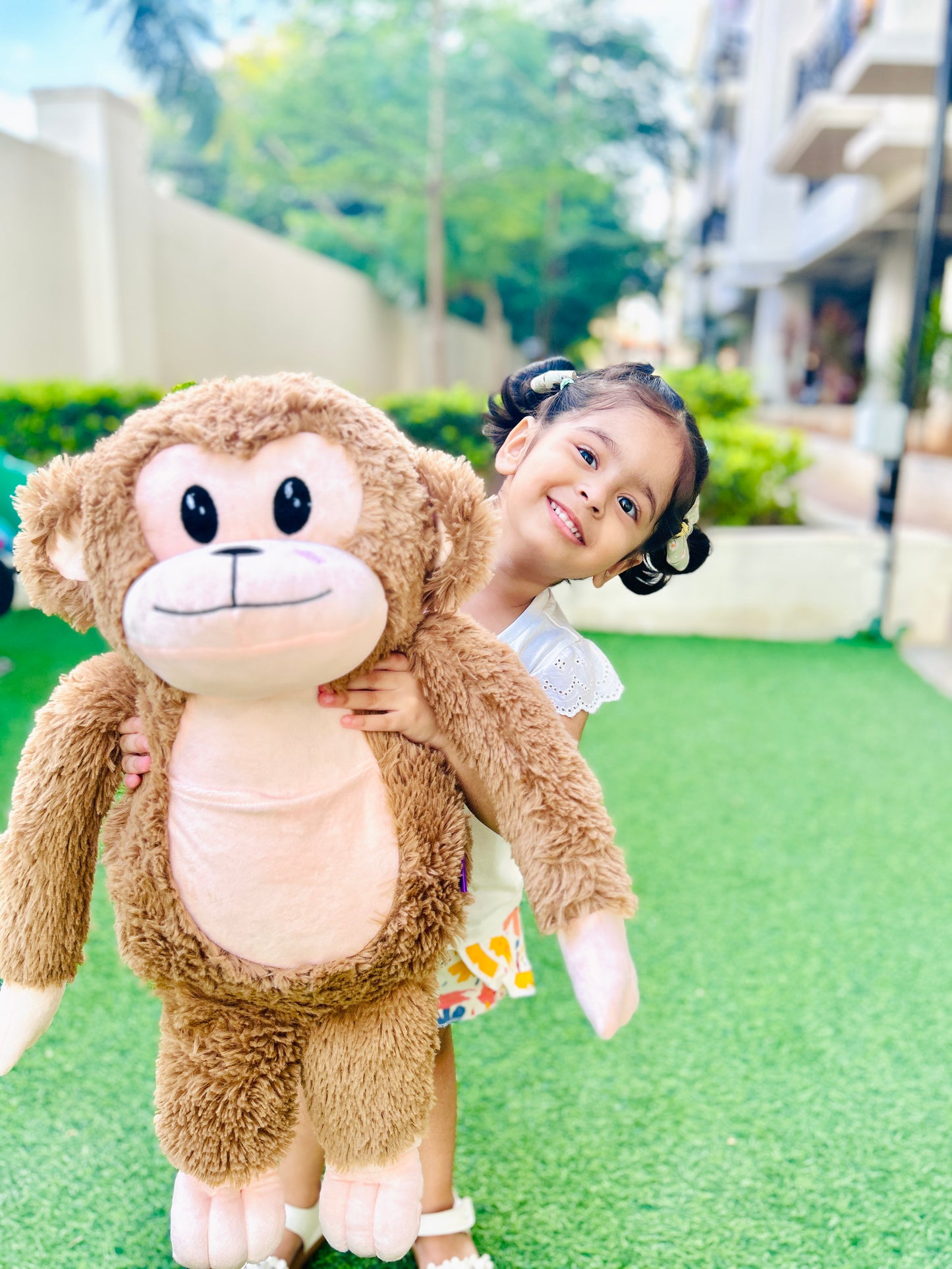Cheeky Chimp – Big Monkey Plush Toy (60 cm)